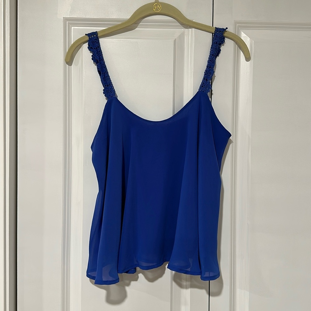 Flowy Crop Top